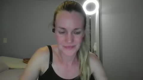 Anny online show from 12.17.25