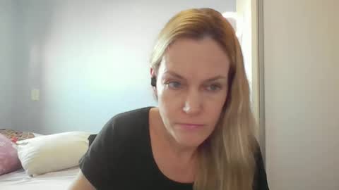 Anny online show from 04.16.26