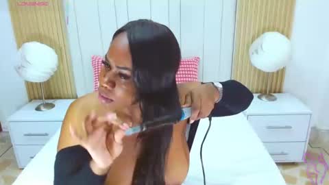 Snapshot of crazybigass chatting on 09.16.25 Sara online show from 09.16.25