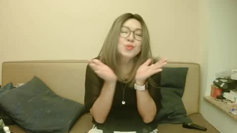 Snapshot of crazychika chatting on 10.03.25 Kelly   online show from 10.03.25