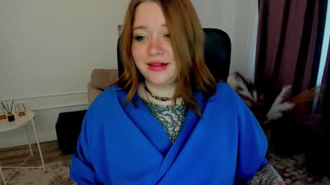 Snapshot of crazydaisiy chatting on 02.02.25 crazydaisiy online show from 02.02.25
