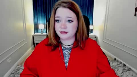 Snapshot of crazydaisiy chatting on 02.15.25 crazydaisiy online show from 02.15.25
