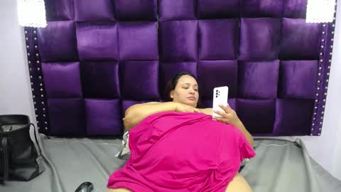 Snapshot of crazyonme chatting on 01.13.25 diosalinda online show from 01.13.25