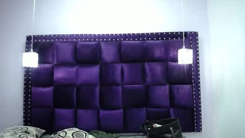 Snapshot of crazyonme chatting on 02.08.25 diosalinda online show from 02.08.25