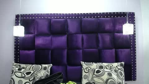 Snapshot of crazyonme chatting on 02.14.25 diosalinda online show from 02.14.25