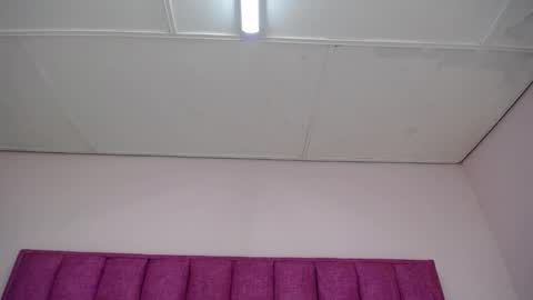 Snapshot of crazyonme chatting on 10.24.25 diosalinda online show from 10.24.25