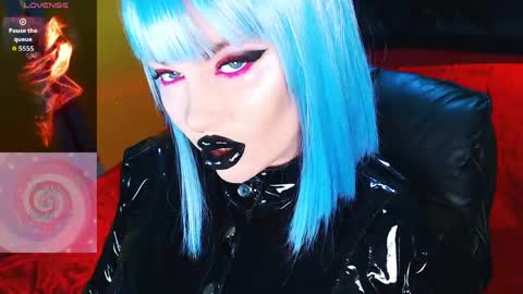 Roxy online show from 04.19.26