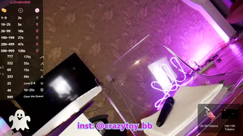 Snapshot of crazytoy_ chatting on 12.09.24 Kessy online show from 12.09.24