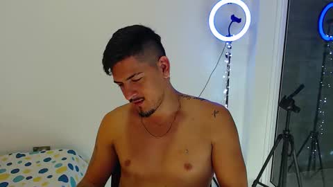 Snapshot of crazyybull chatting on 12.05.25 Bull online show from 12.05.25