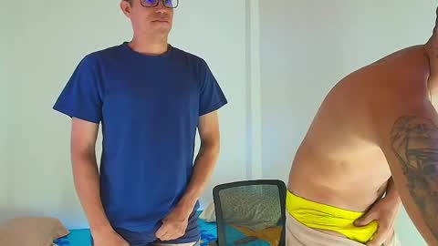 Snapshot of crazyybull chatting on 04.07.26 Bull online show from 04.07.26