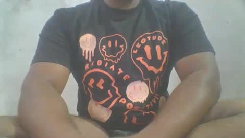 Snapshot of crazzy_booy chatting on 02.14.26 crazzy_booy online show from 02.14.26