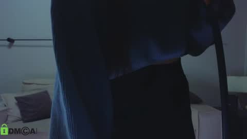 Snapshot of crazzy_cherry chatting on 11.25.25 crazzy cherry online show from 11.25.25