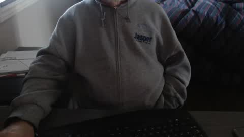 Creamormilk online show from 09.19.25