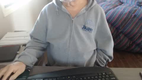 Creamormilk online show from 10.03.25