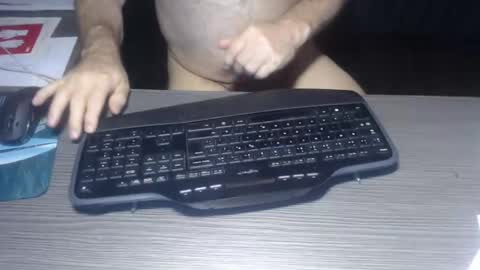 Creamormilk online show from 10.22.25