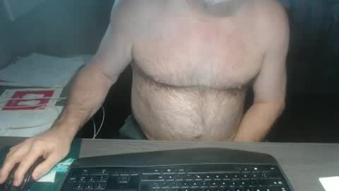 Creamormilk online show from 11.26.25