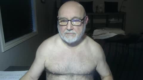 Creamormilk online show from 12.19.25