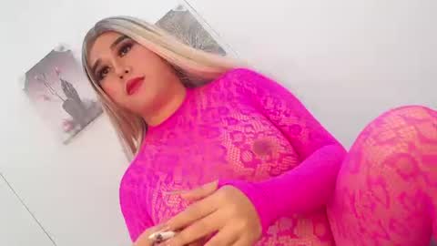 A S H L Y online show from 02.05.26