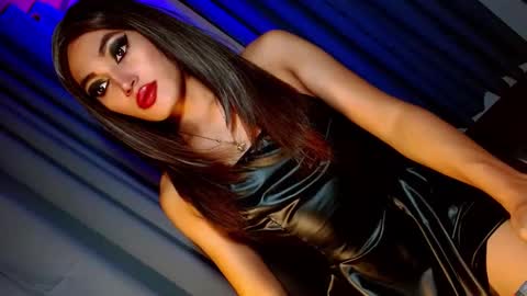 Snapshot of creamycum_celinexxx chatting on 12.19.24 Celine online show from 12.19.24