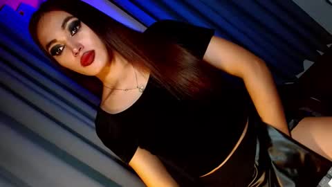 Snapshot of creamycum_celinexxx chatting on 12.19.24 Celine online show from 12.19.24