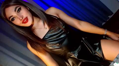 Snapshot of creamycum_celinexxx chatting on 12.27.24 Celine online show from 12.27.24