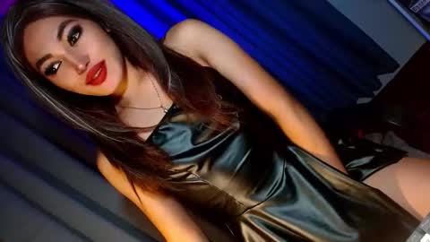 Snapshot of creamycum_celinexxx chatting on 01.04.25 Celine online show from 01.04.25