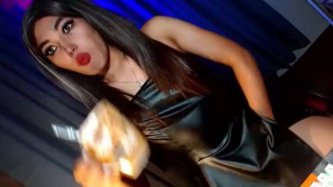 Snapshot of creamycum_celinexxx chatting on 01.06.25 Celine online show from 01.06.25