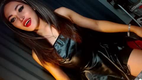 Snapshot of creamycum_celinexxx chatting on 01.09.25 Celine online show from 01.09.25