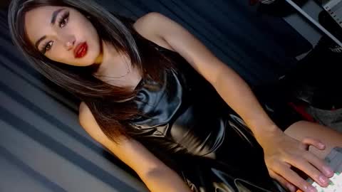 Snapshot of creamycum_celinexxx chatting on 01.15.25 Celine online show from 01.15.25