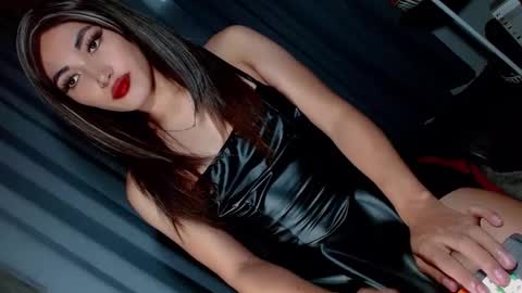 Snapshot of creamycum_celinexxx chatting on 01.15.25 Celine online show from 01.15.25