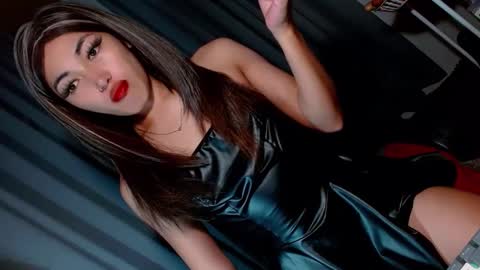 Snapshot of creamycum_celinexxx chatting on 01.16.25 Celine online show from 01.16.25