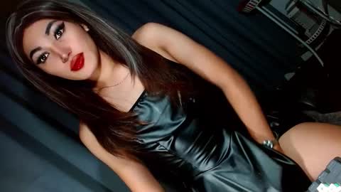 Snapshot of creamycum_celinexxx chatting on 01.21.25 Celine online show from 01.21.25