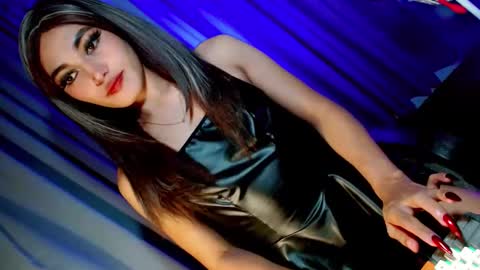 Snapshot of creamycum_celinexxx chatting on 02.06.25 Celine online show from 02.06.25