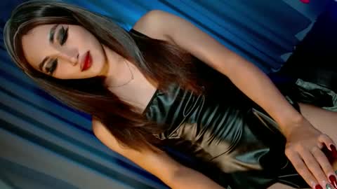 Snapshot of creamycum_celinexxx chatting on 02.12.25 Celine online show from 02.12.25