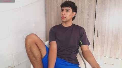 Snapshot of crh58_ chatting on 02.07.26 crh58_ online show from 02.07.26