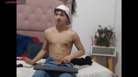 Snapshot of criissfer chatting on 03.02.26 criissfer online show from 03.02.26