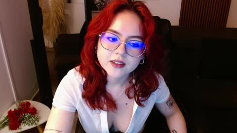 Snapshot of crimson_tati chatting on 02.27.25 Tatiana online show from 02.27.25