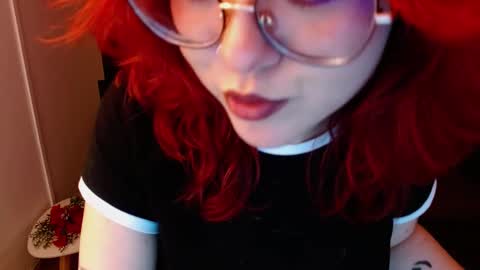 Snapshot of crimson_tati chatting on 03.07.25 Tatiana online show from 03.07.25