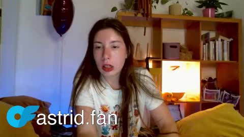 Astrid online show from 09.11.25