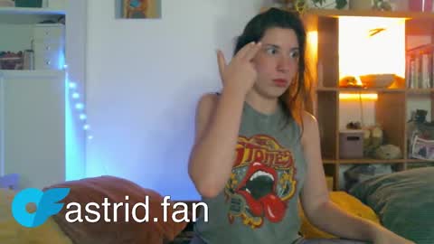 Astrid online show from 09.13.25