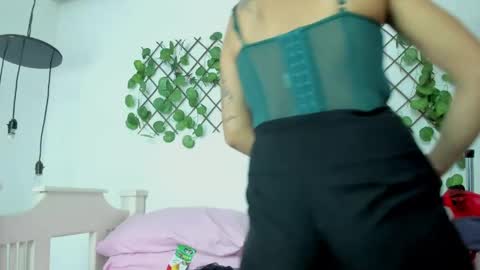 cris_dulce online show from 04.18.26