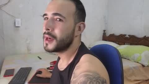 Snapshot of cris_simons chatting on 12.10.24 cris_simons online show from 12.10.24