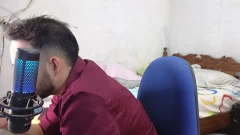 Snapshot of cris_simons chatting on 12.22.24 cris_simons online show from 12.22.24