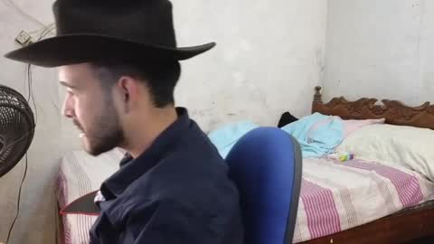 Snapshot of cris_simons chatting on 01.18.25 cris_simons online show from 01.18.25