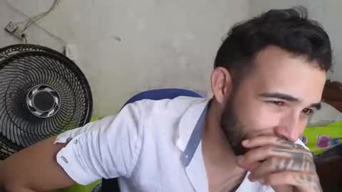 Snapshot of cris_simons chatting on 02.27.25 cris_simons online show from 02.27.25