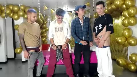 Snapshot of crismens chatting on 12.13.24 crismens online show from 12.13.24