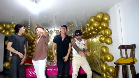 Snapshot of crismens chatting on 12.15.24 crismens online show from 12.15.24