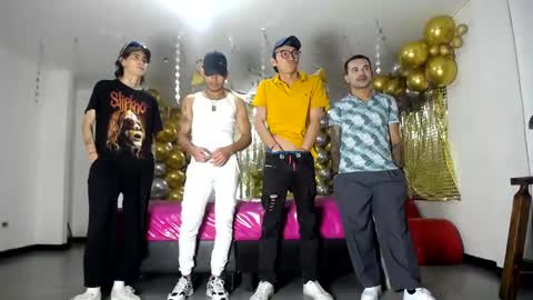 Snapshot of crismens chatting on 01.29.25 crismens online show from 01.29.25