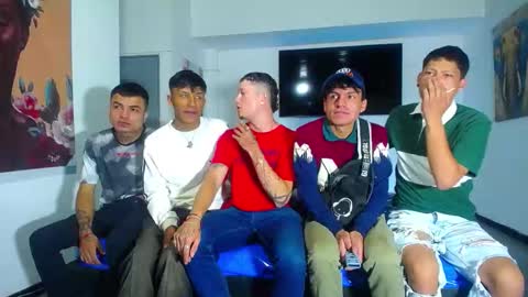 Snapshot of crismens chatting on 09.10.25 crismens online show from 09.10.25