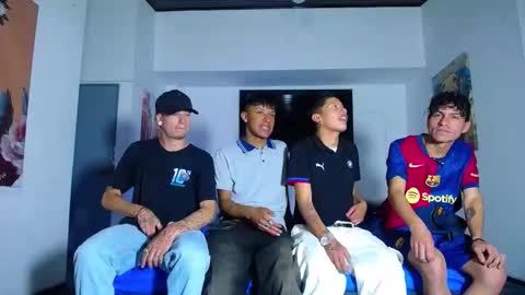 Snapshot of crismens chatting on 09.14.25 crismens online show from 09.14.25